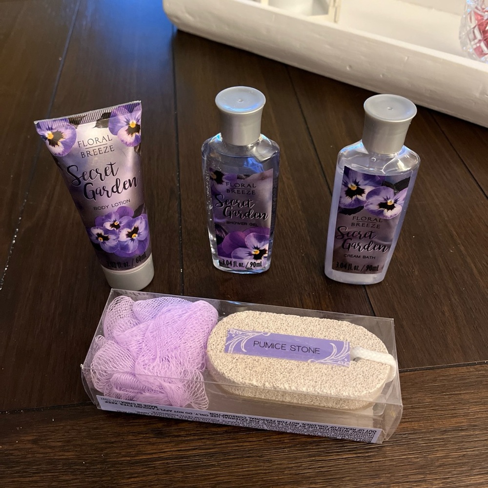 Secret Garden Body Wash Set - Purple